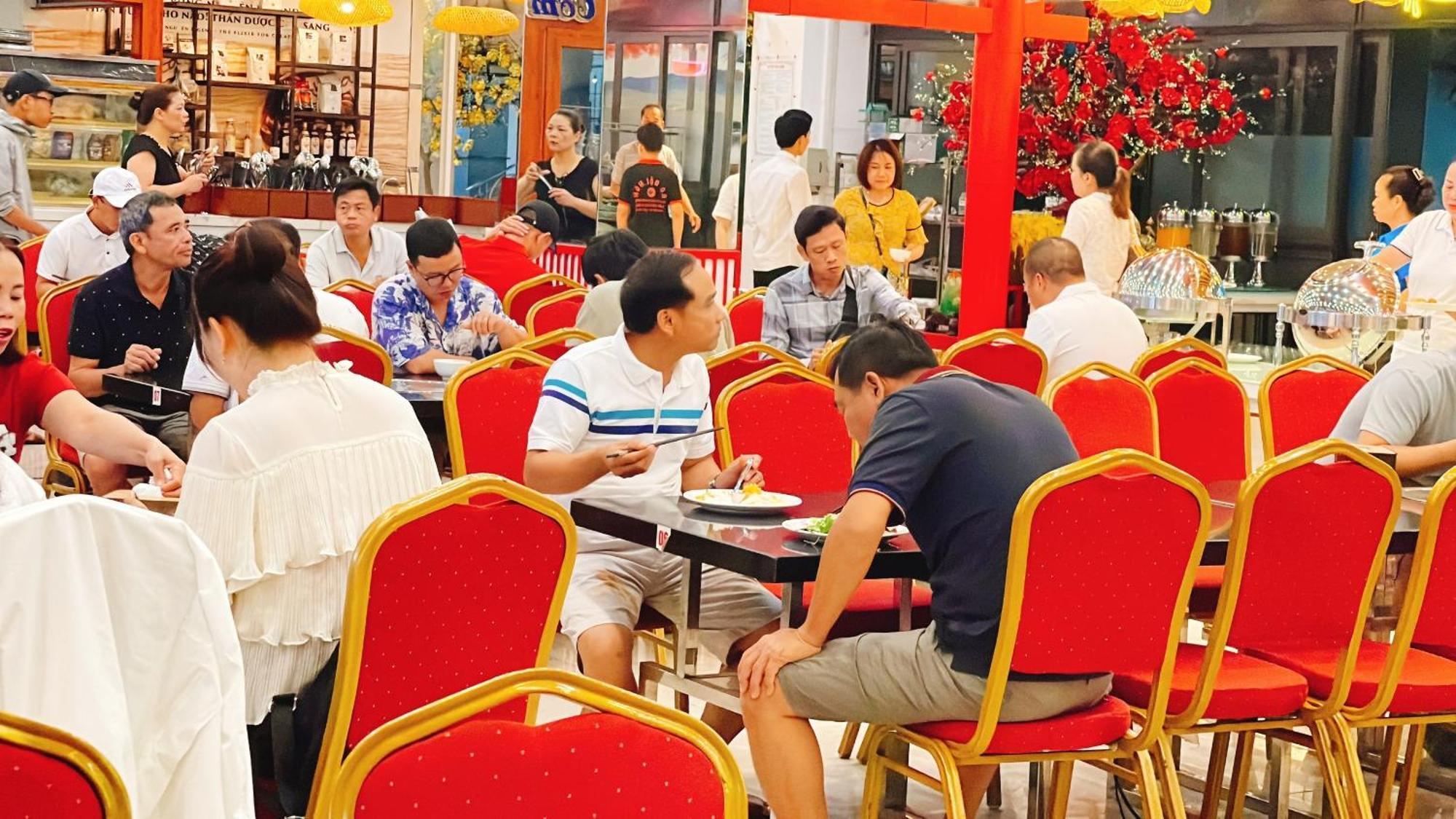Binh An Nhien Hotel Duong Thanh Bagian luar foto
